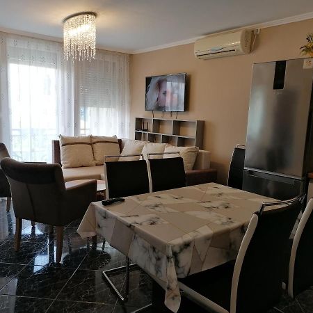Bettina47 Apartman Hajduszoboszlo Exterior photo