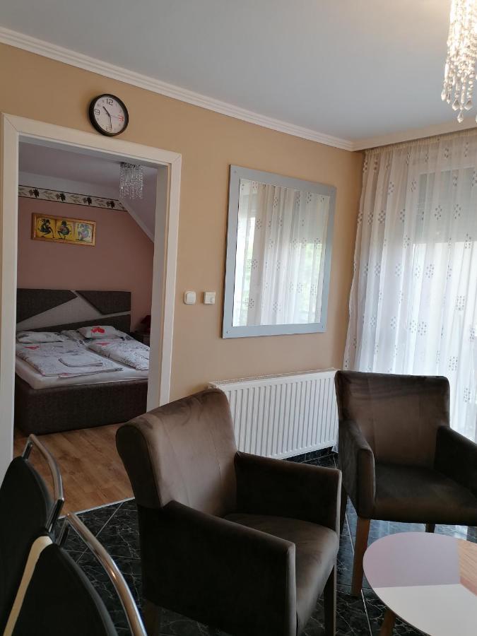 Bettina47 Apartman Hajduszoboszlo Exterior photo